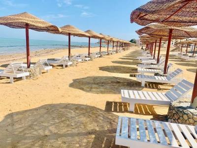 1-Zimmer-Wohnung in der Wohnanlage Fanadir Bay mit privatem Strand und Swimmingpool