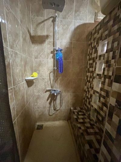 2-Zimmer-Wohnung in einer Wohnanlage mit Swimmingpool im Magawish-Gebiet