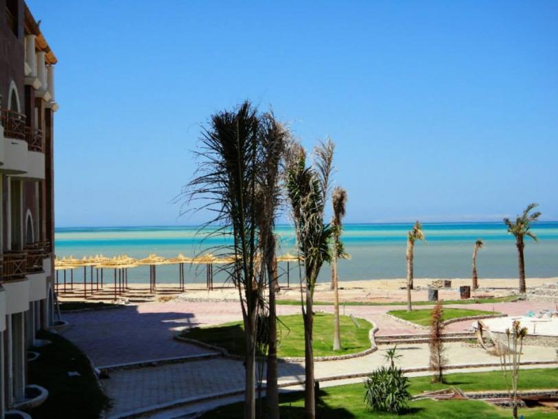 Studio mit Meerblick im Royal Beach-Komplex-9