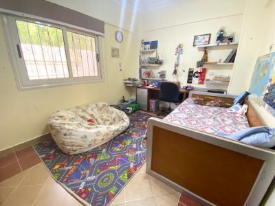 Wohnung mit 3 Schlafzimmern und Garten im Bezirk Magawish