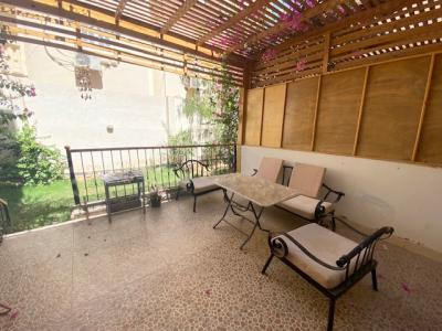 Wohnung mit 3 Schlafzimmern und Garten im Bezirk Magawish