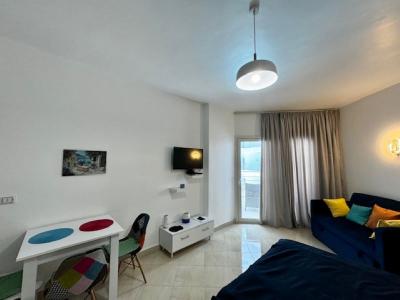 Studio mit großem Balkon und Meerblick in der Wohnanlage Diamond