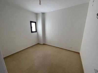 1-Zimmer-Wohnung in einem Wohnhaus im Norden Hurghadas