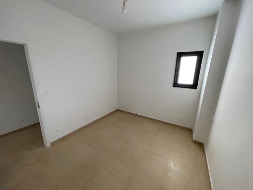 Nagelneue 2-Zimmer-Wohnung in grüner Oase mit privatem Strand-12