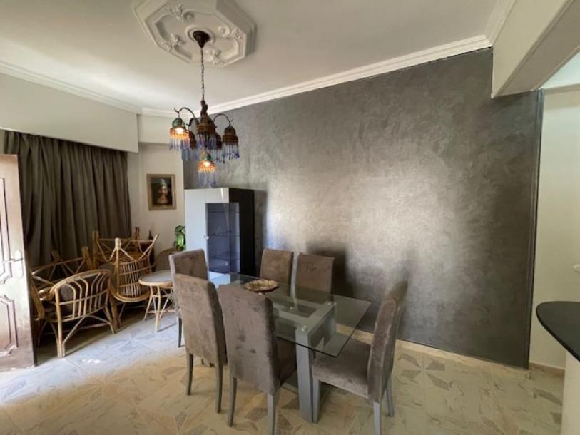 Geräumige Wohnung mit 2 Schlafzimmern im Bezirk Mubarak 7 im perfekten Zustand-7