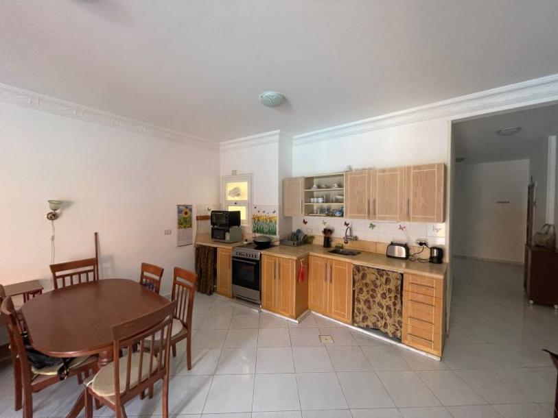 Geräumige 2-Zimmer-Wohnung in einer Wohnanlage mit Swimmingpool-4