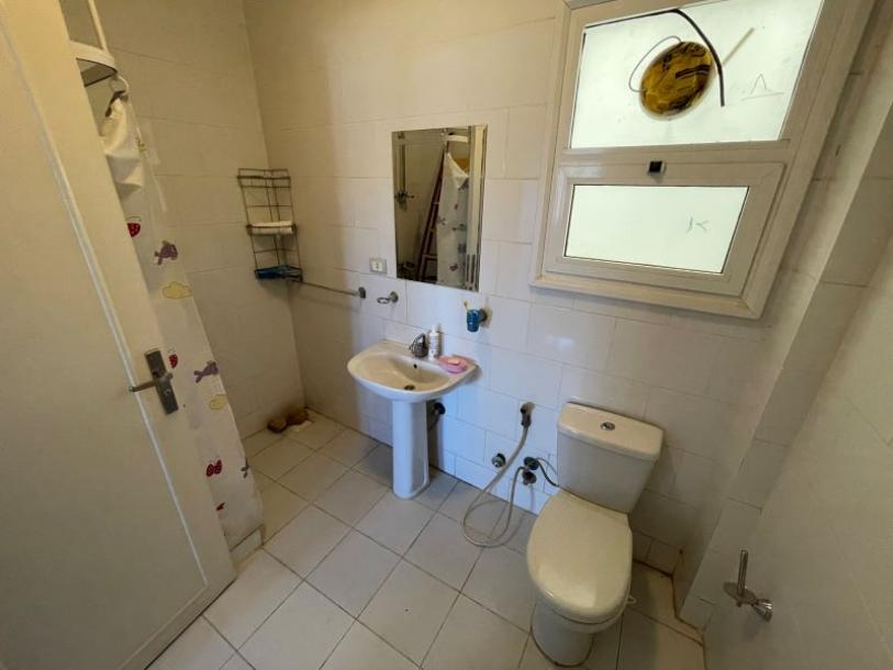 Geräumige 2-Zimmer-Wohnung in einer Wohnanlage mit Swimmingpool-15