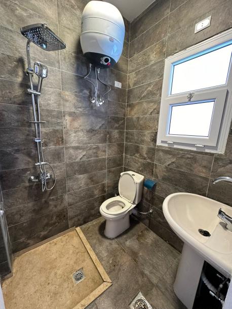 Helles Studio im 1. Obergeschoss der Wohnanlage Tiba Resort im Gebiet El Aheya-5