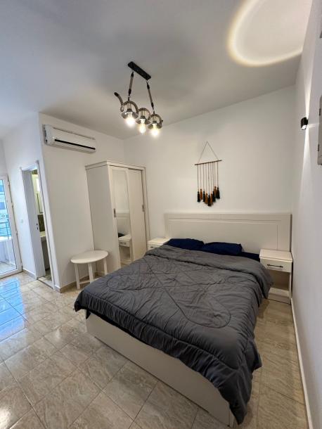 Helles Studio im 1. Obergeschoss der Wohnanlage Tiba Resort im Gebiet El Aheya-3